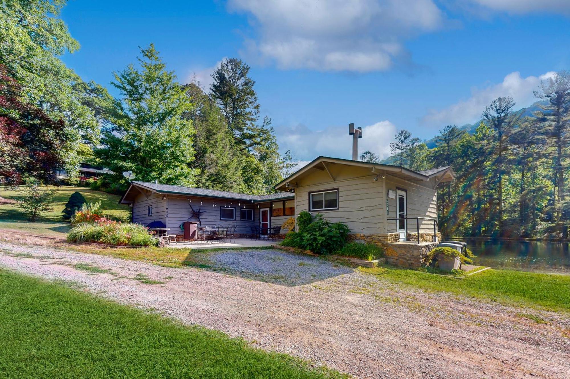 Bull Creek Peaceful Escape Villa Asheville Exterior photo